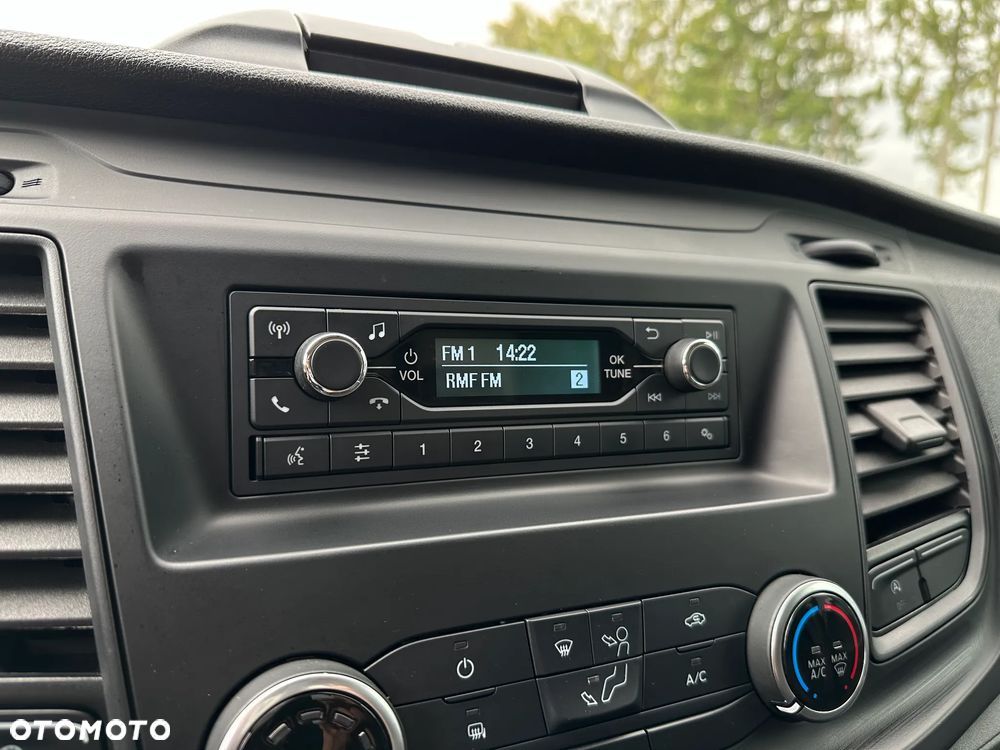 Ford Transit - 23