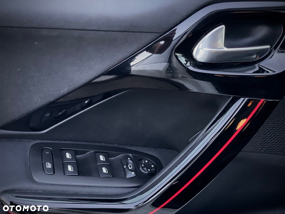 Peugeot 2008 PureTech 110 Stop&Start EAT6 GT-Line Edition - 33