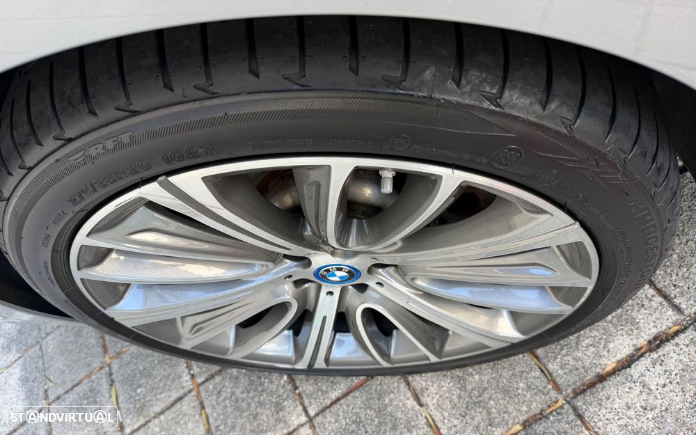 BMW 740 iH Active Hybrid - 7
