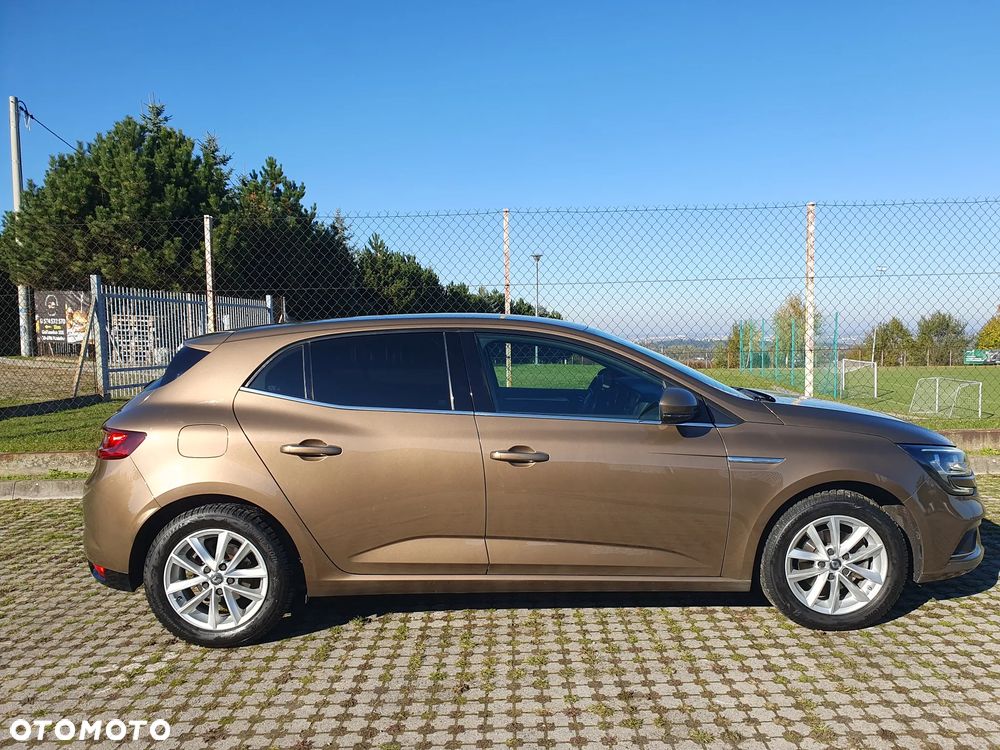 Renault Megane ENERGY TCe 130 BOSE EDITION - 11
