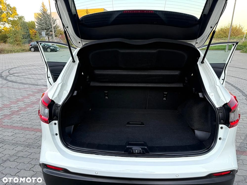 Nissan Qashqai 1.3 DIG-T N-Connecta - 26