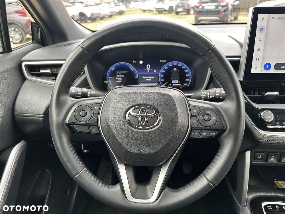 Toyota Corolla Cross - 13