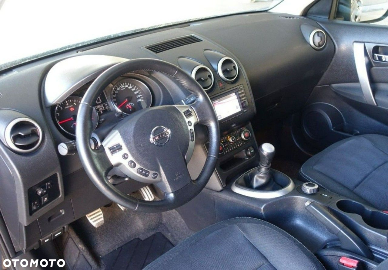 Nissan Qashqai - 13