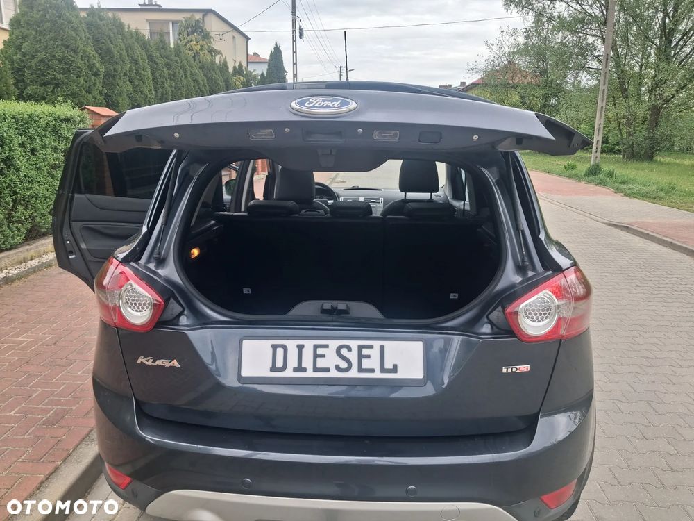 Ford Kuga 2.0 TDCi 2x4 Titanium - 21