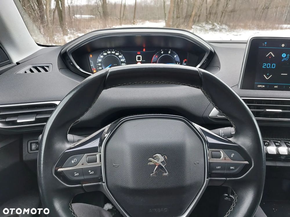 Peugeot 3008 - 21