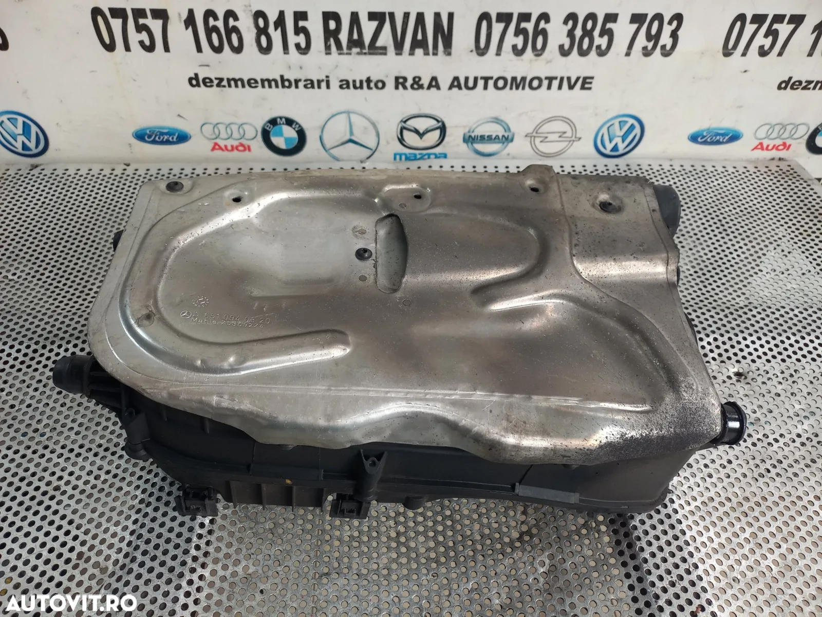Carcasa Filtru Aer Mercedes C Class W204 S204 E Class W212 2.2 Cdi Euro 5 Motor 651 Cod A - Dezmemb - 2