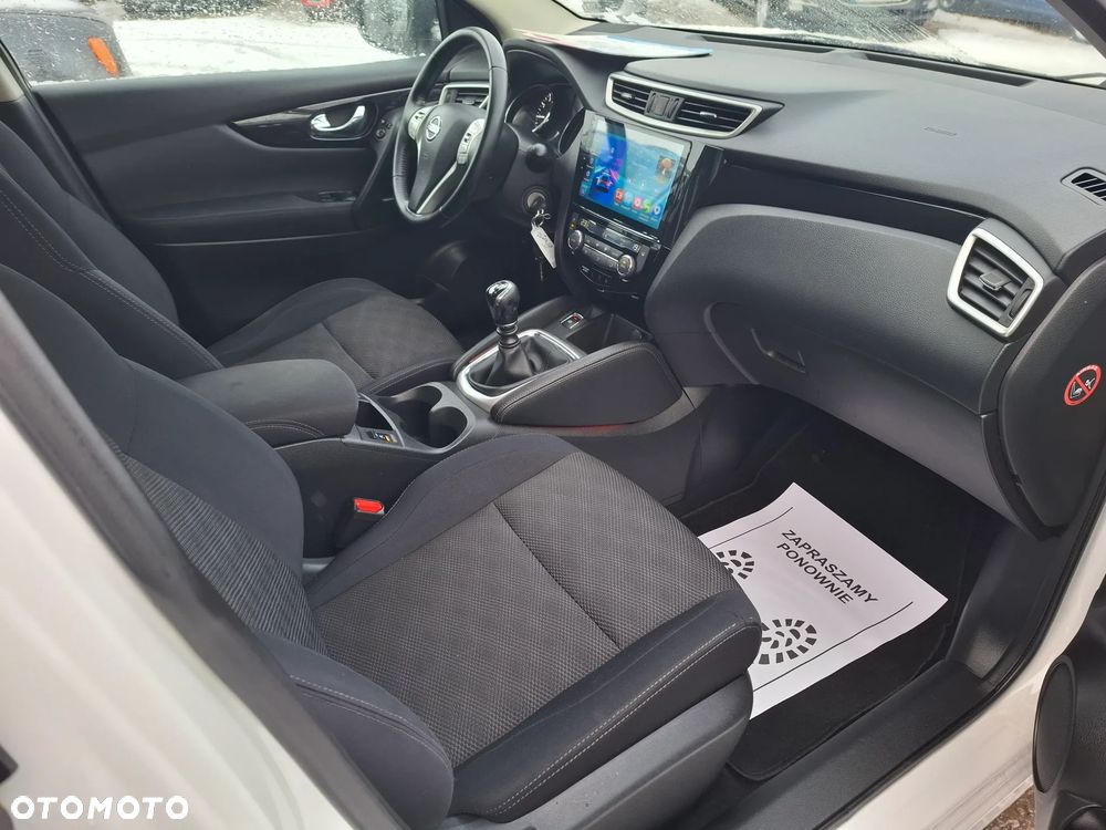 Nissan Qashqai 1.2 DIG-T N-Vision - 17