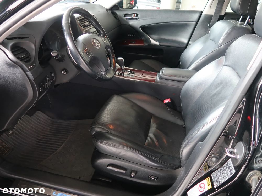 Lexus IS 250 Prestige - 7