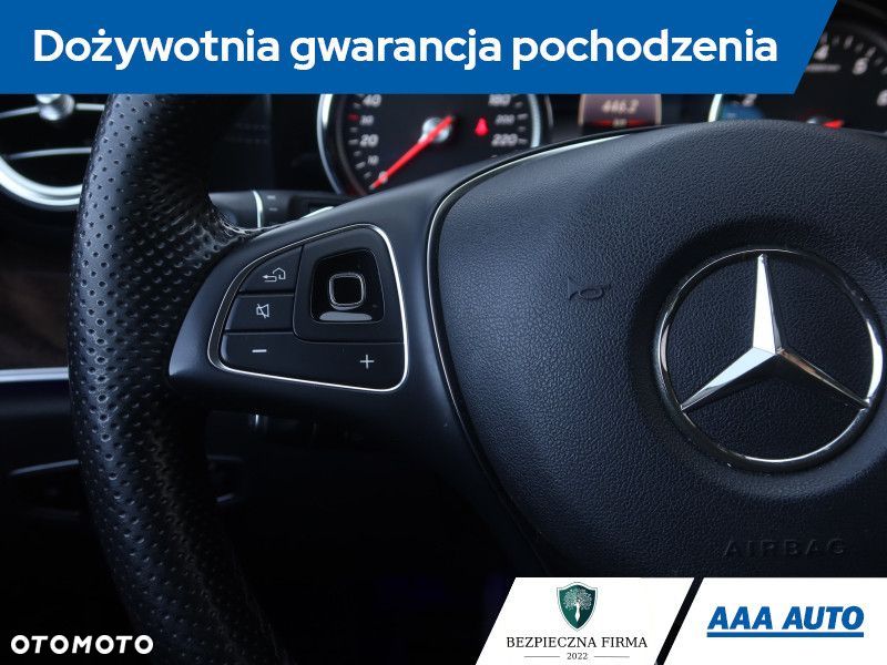 Mercedes-Benz Klasa E - 23