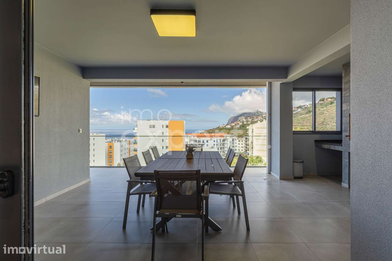 Apartamento T3 no Amparo, São Martinho - Grande imagem: 4/28