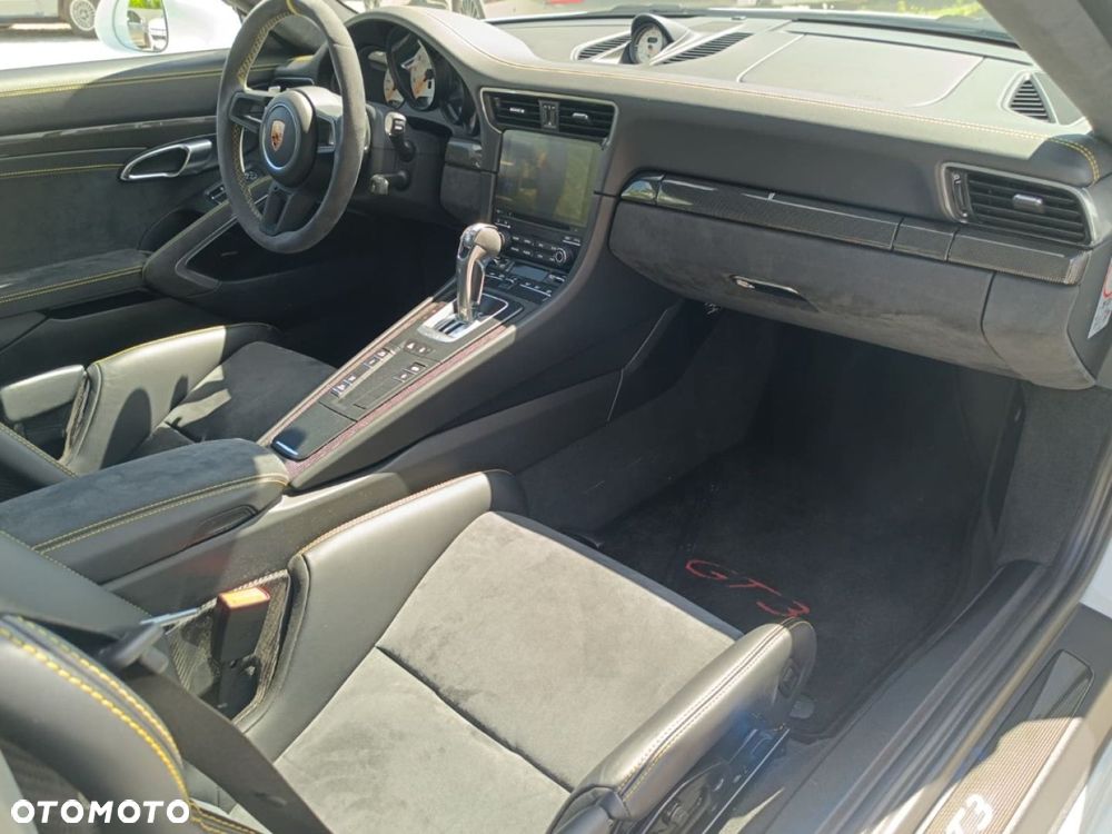 Porsche 911 - 23