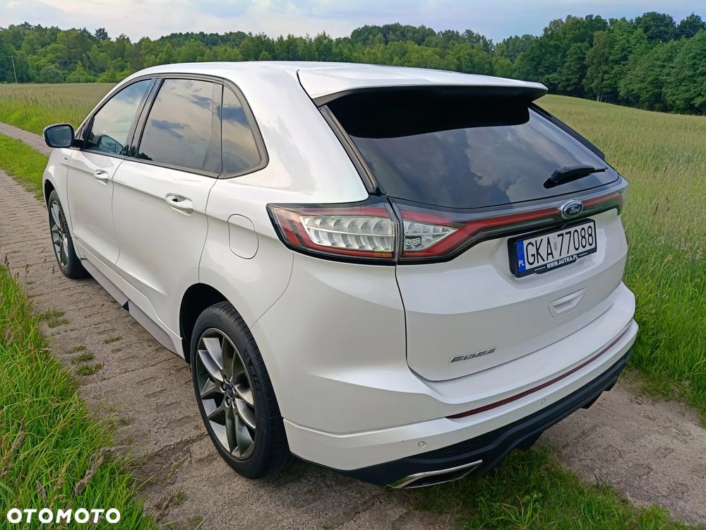 Ford Edge 2.0 TDCi Bi-Turbo 4x4 ST-LINE - 3