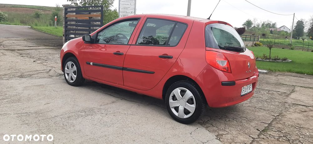 Renault Clio - 21