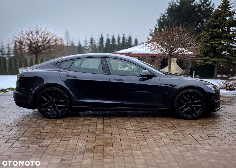 Tesla Model S - 28