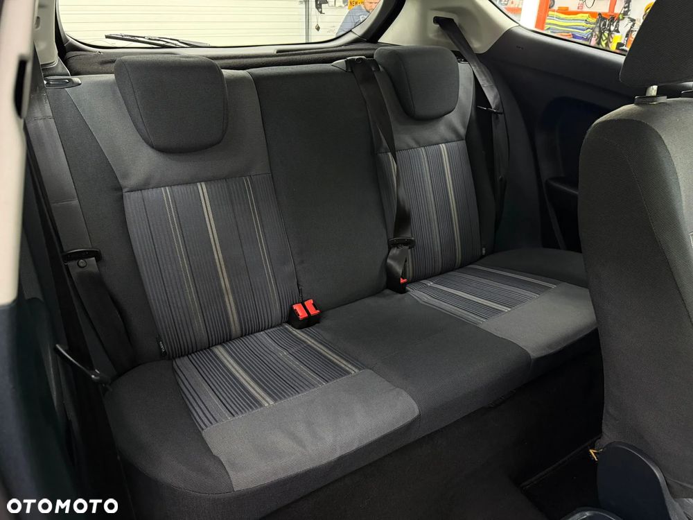 Ford Fiesta - 16