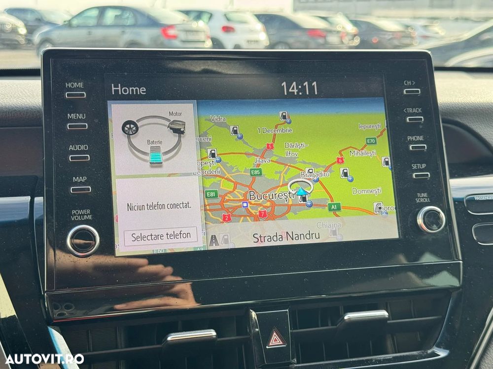 Toyota Camry 2.5 Dynamic - 24