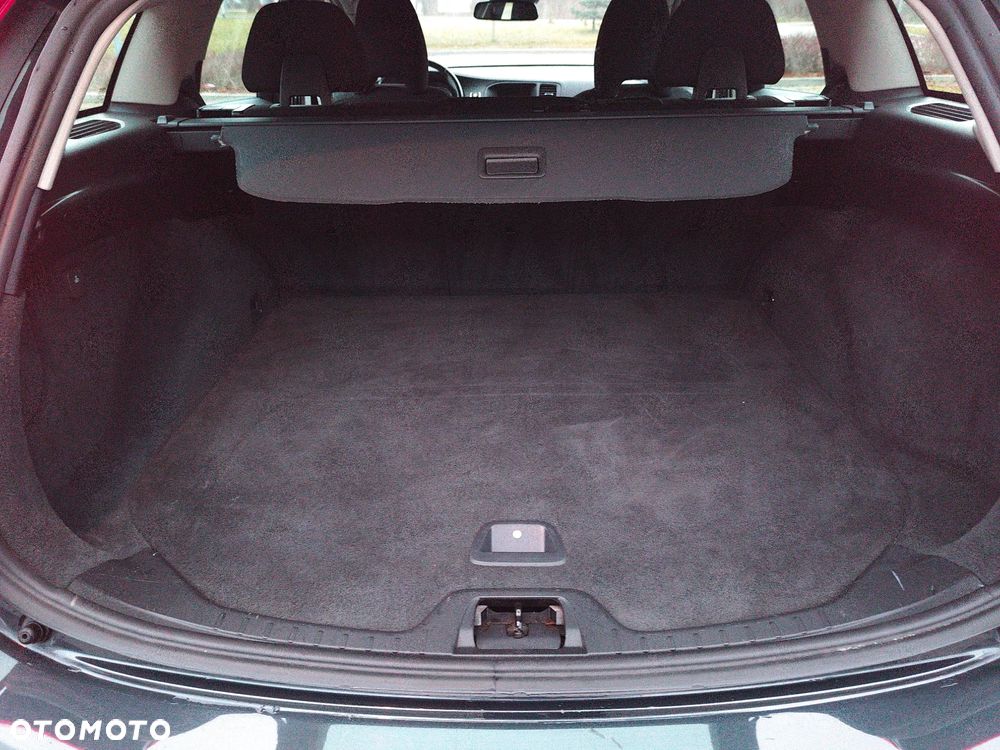 Volvo V60 D2 Momentum - 15