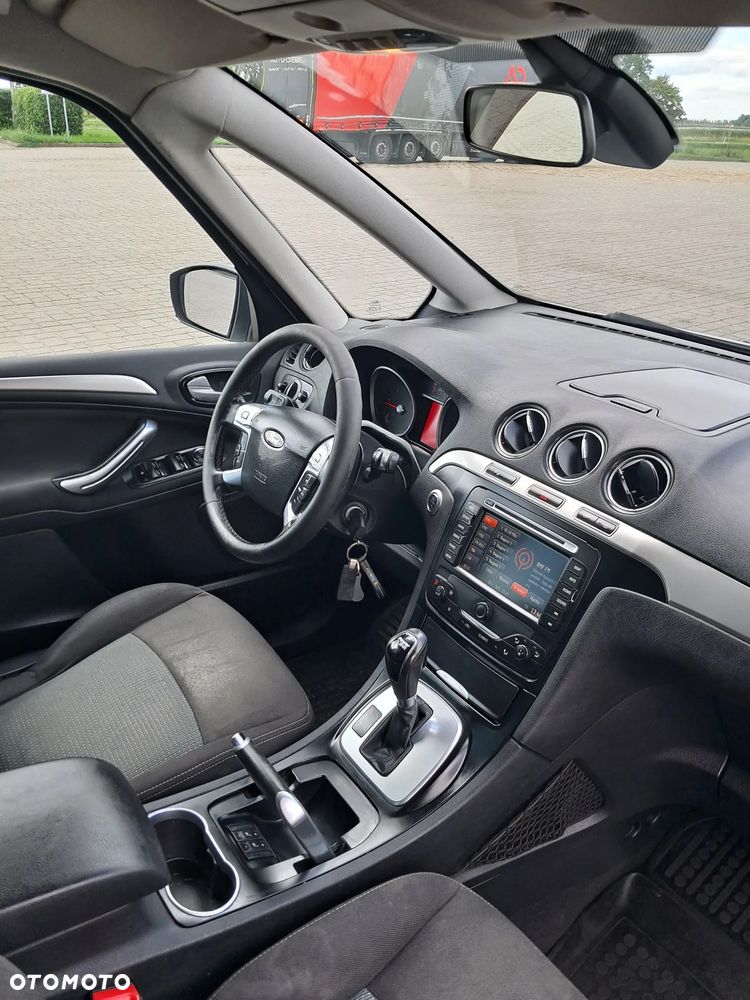 Ford Galaxy 2.0 TDCi Ghia - 13