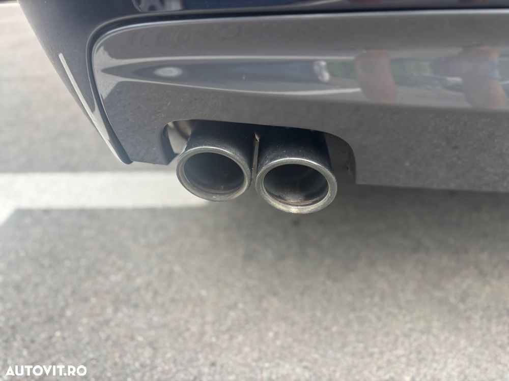 BMW Seria 5 525d Sport-Aut. Modern Line - 12