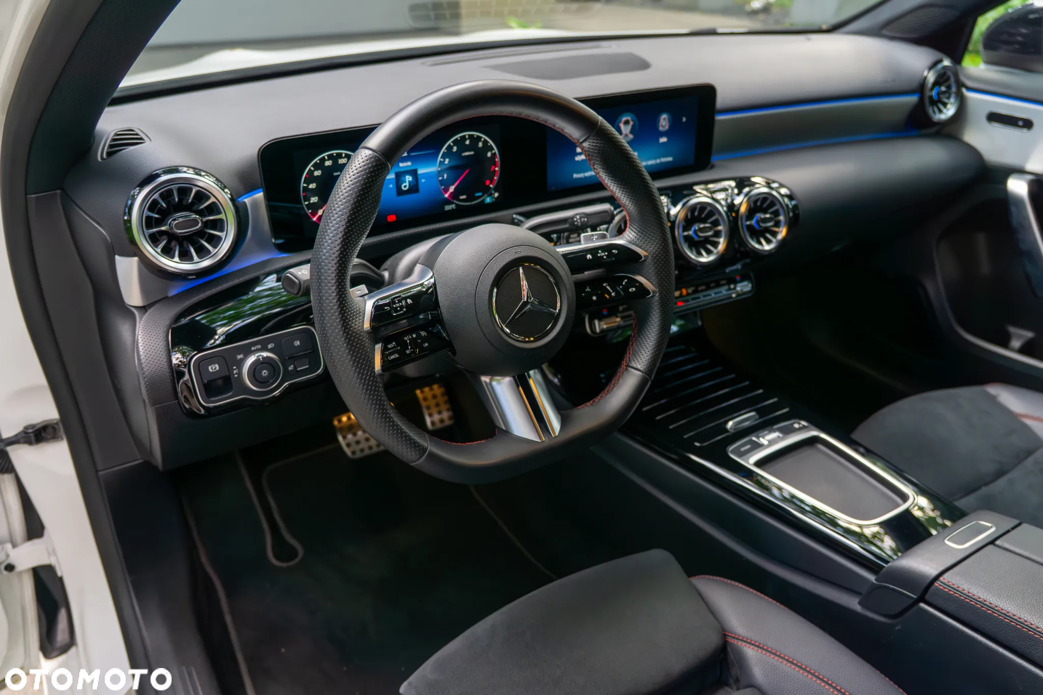 Mercedes-Benz Klasa A 200 AMG Line 7G-DCT - 14