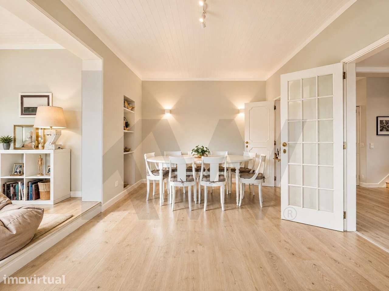 Moradia V4 com Jardim Privado e Sótão - Alcabideche, Cascais - Grande imagem: 4/30