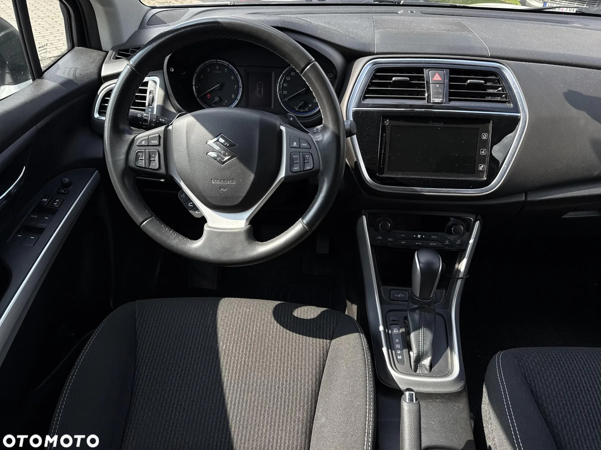Suzuki SX4 S-Cross 1.4 SHVS Premium - 11