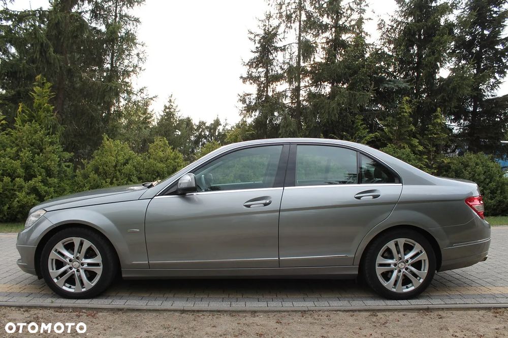 Mercedes-Benz Klasa C 220 CDI DPF Avantgarde - 11