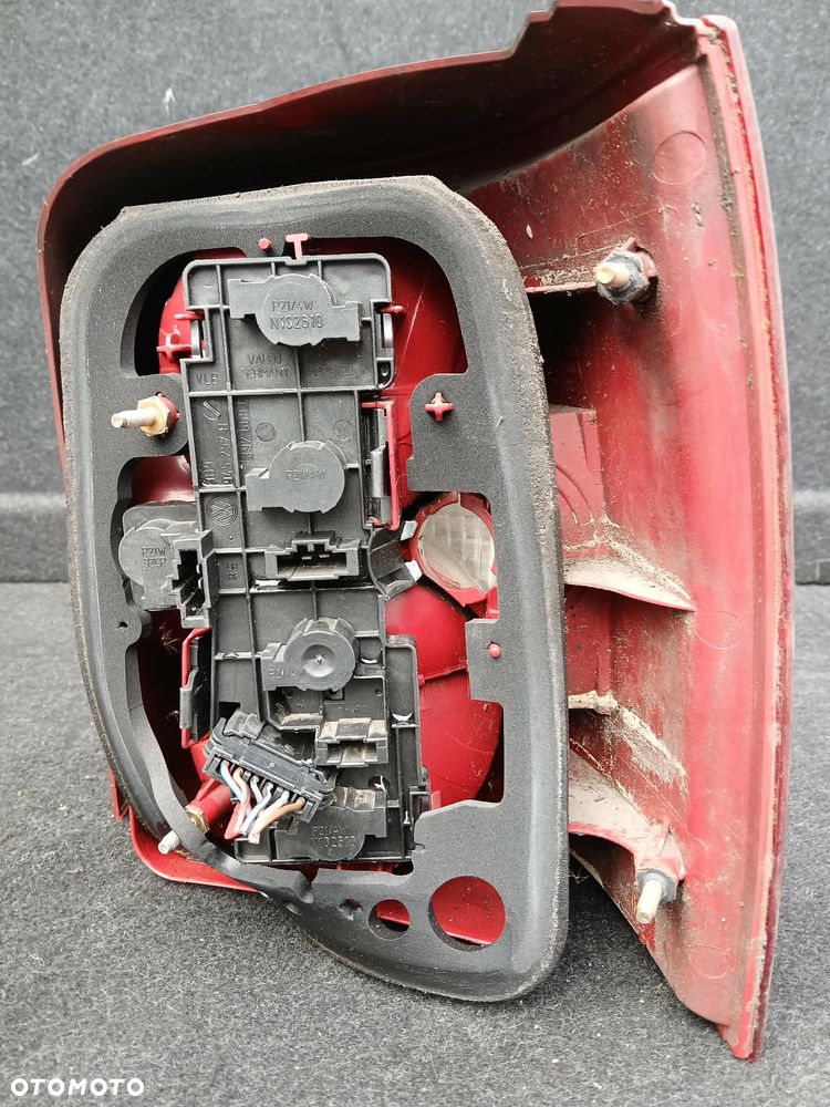 Volkswagen Passat B5 Lift Kombi Lampa tylna lewa - 3
