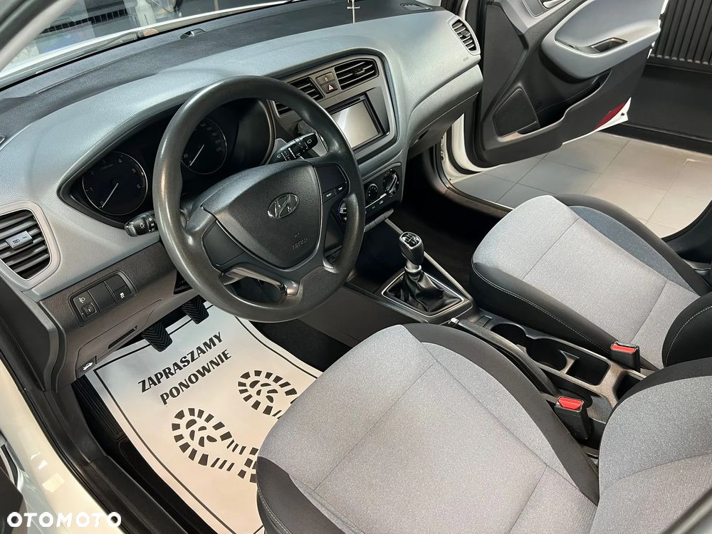 Hyundai i20 1.1 CRDi Comfort - 16