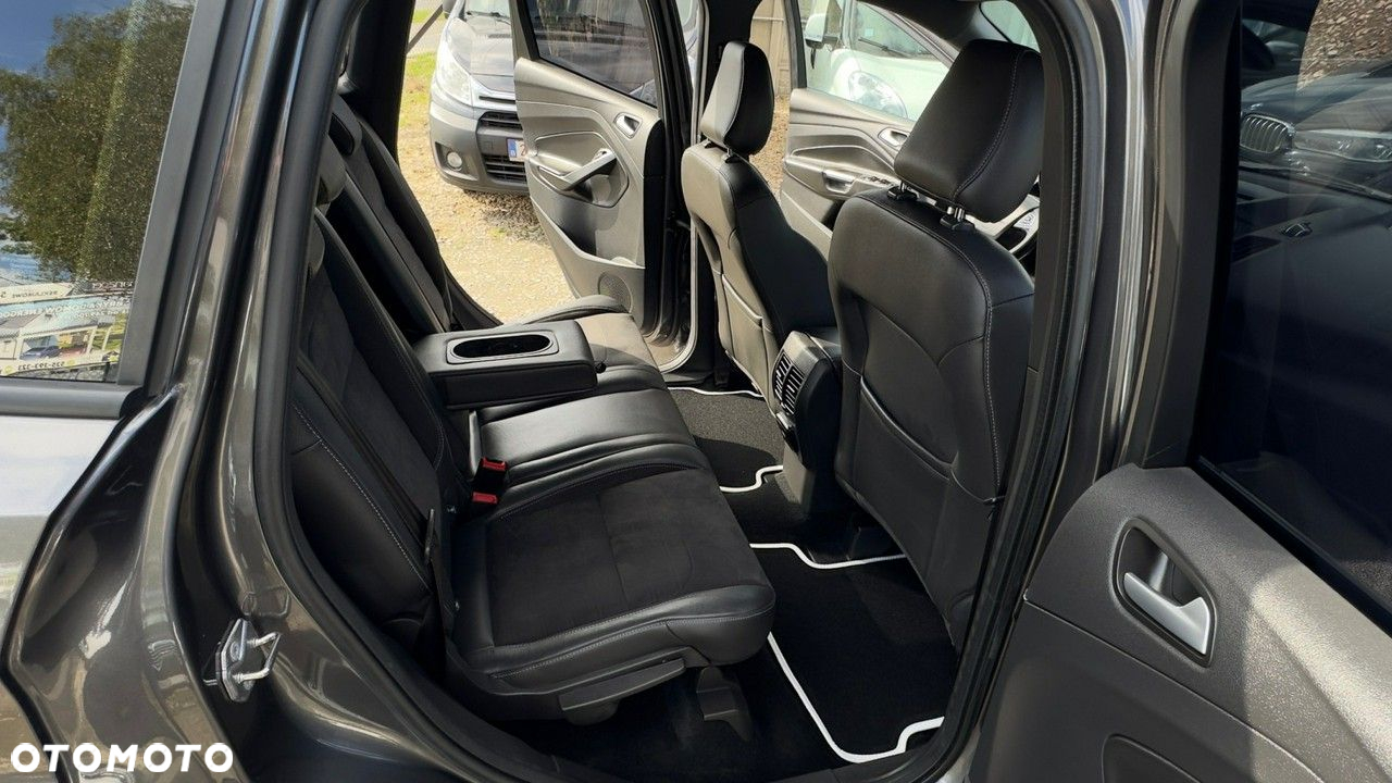 Ford Kuga - 9