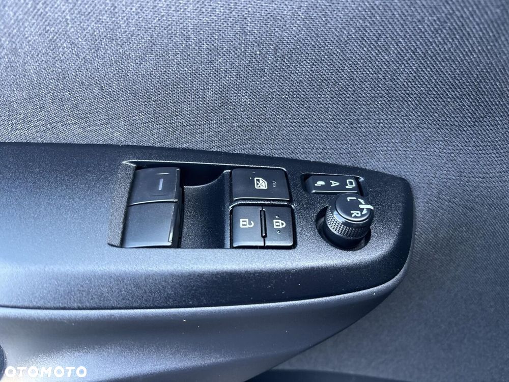 Toyota Yaris Hybrid 1.5 Comfort - 28