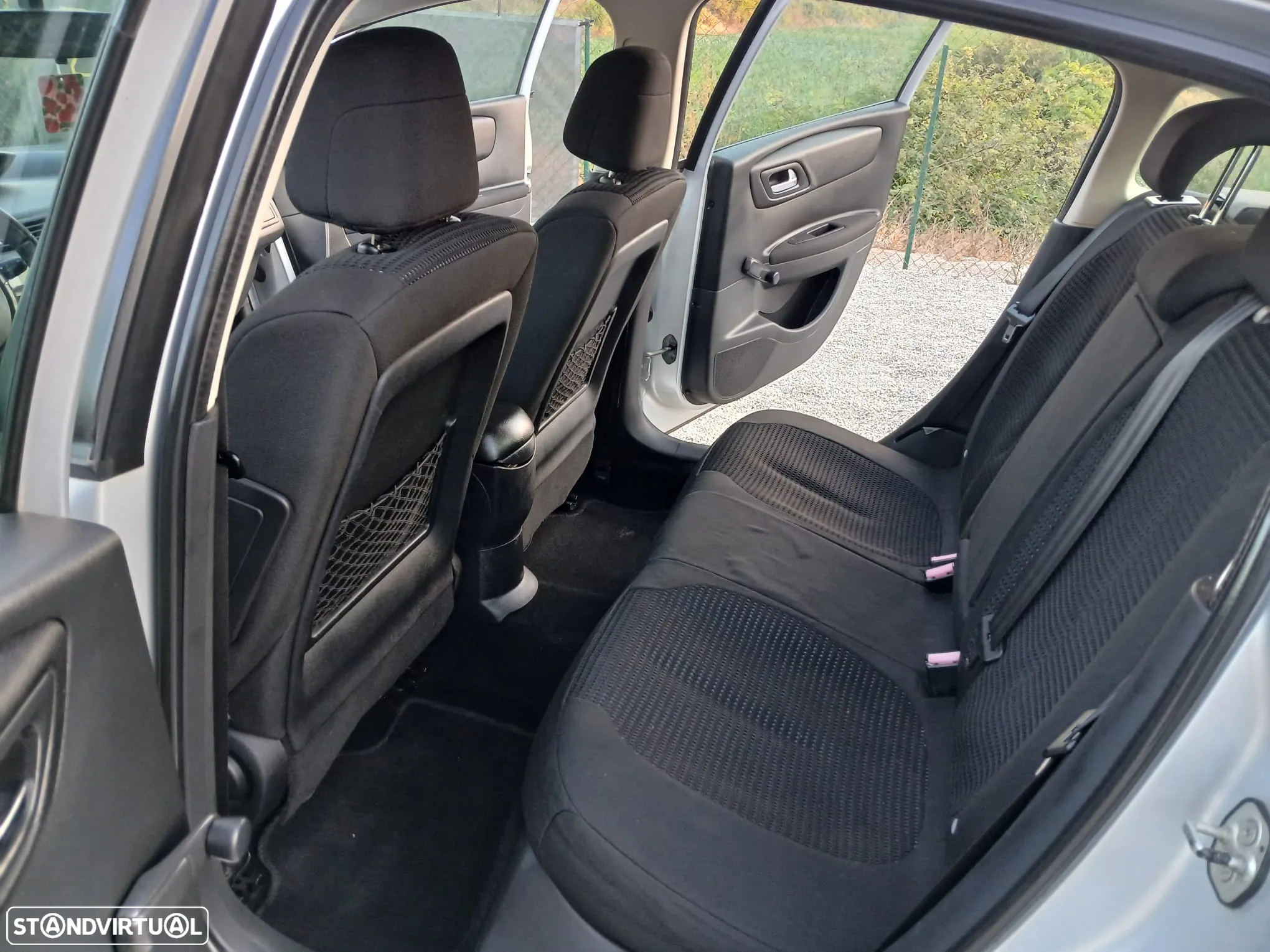 Citroën C4 1.6 HDi VTR Pack - 7
