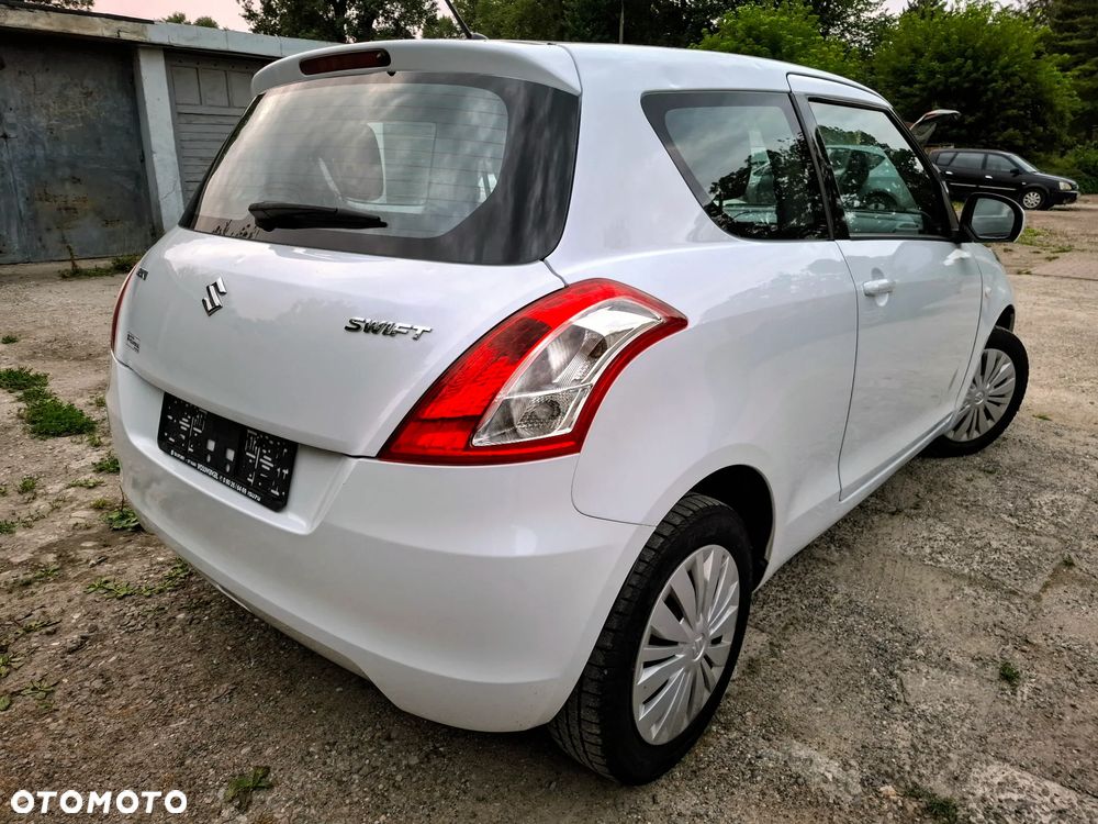 Suzuki Swift 1.2 BlackWhite - 4