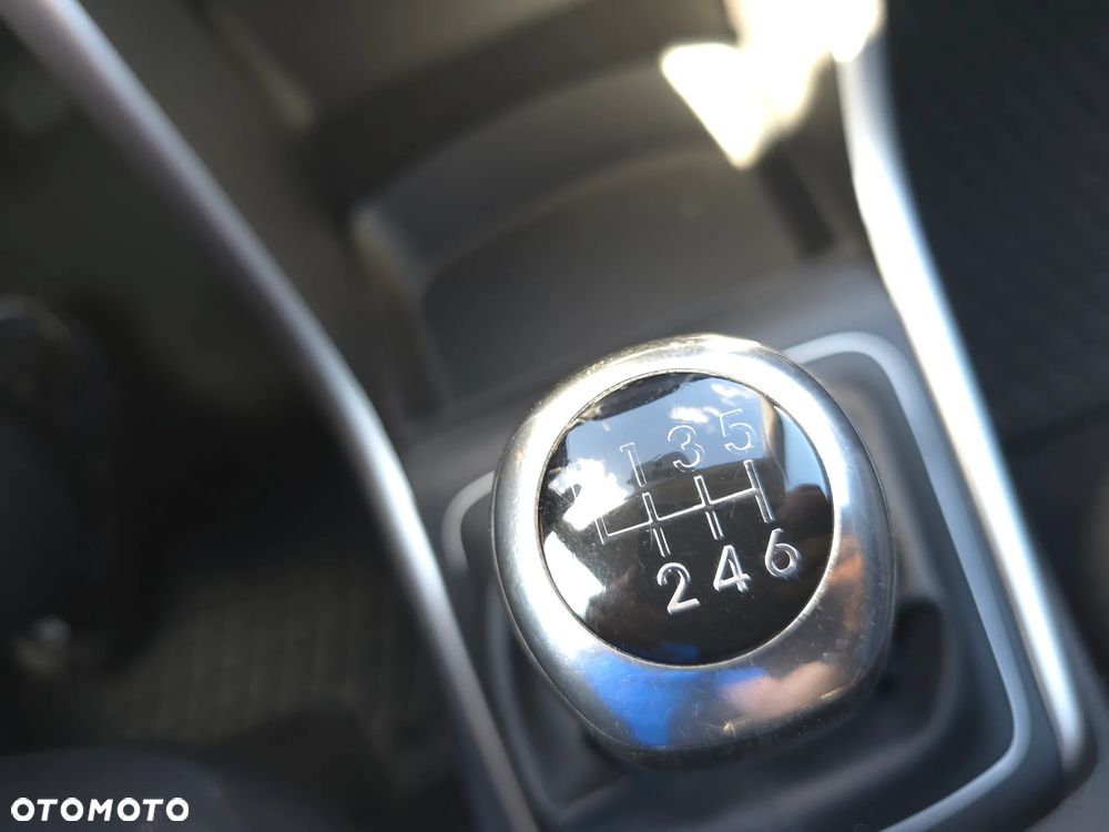 Hyundai i30 blue 1.4 Classic - 26