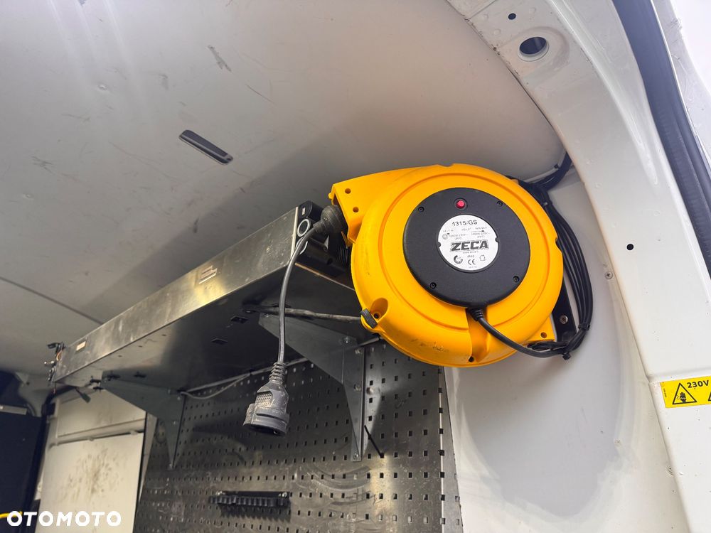 Volkswagen Crafter RWD - 6