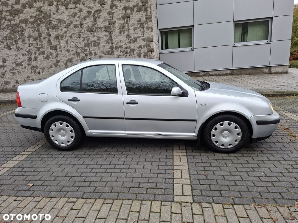 Volkswagen Bora - 3