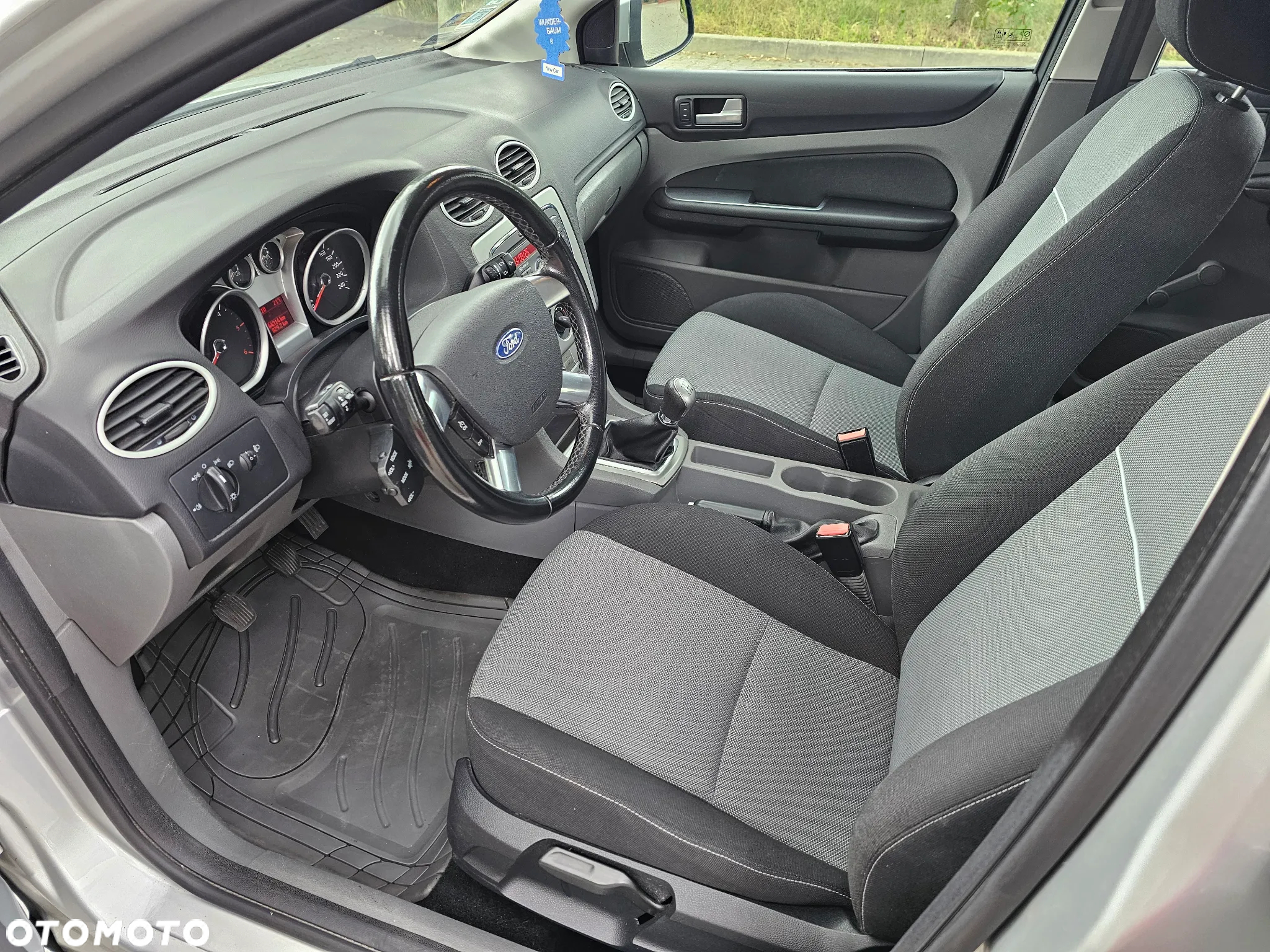 Ford Focus - 10