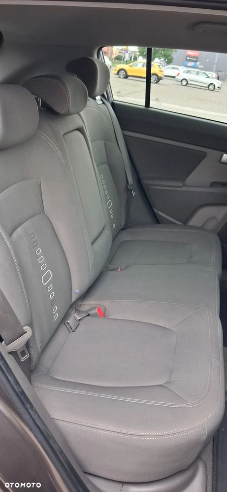 Kia Sportage 1.6 GDI L 2WD - 17