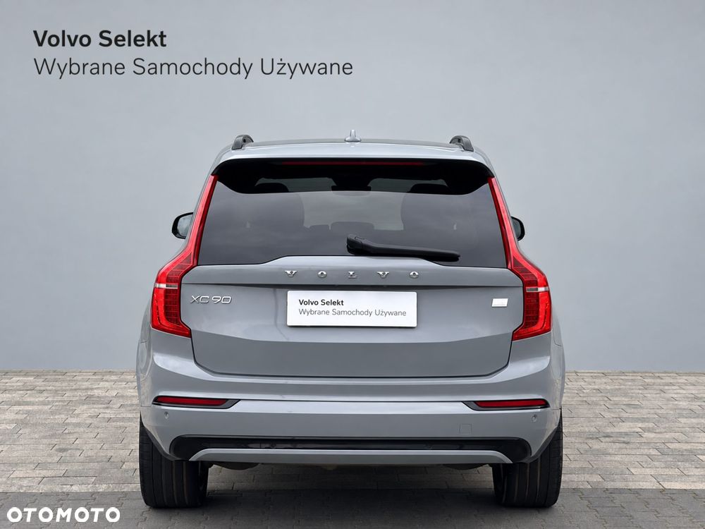 Volvo XC 90 - 8