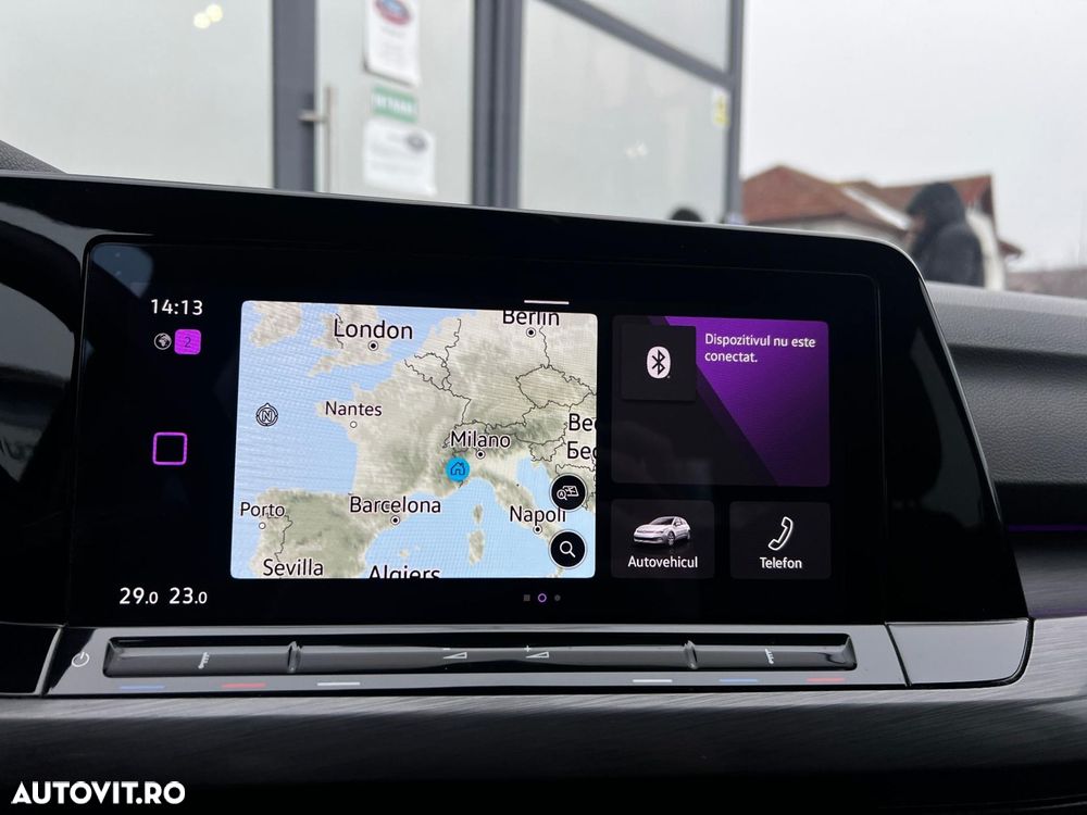 Volkswagen Golf - 25