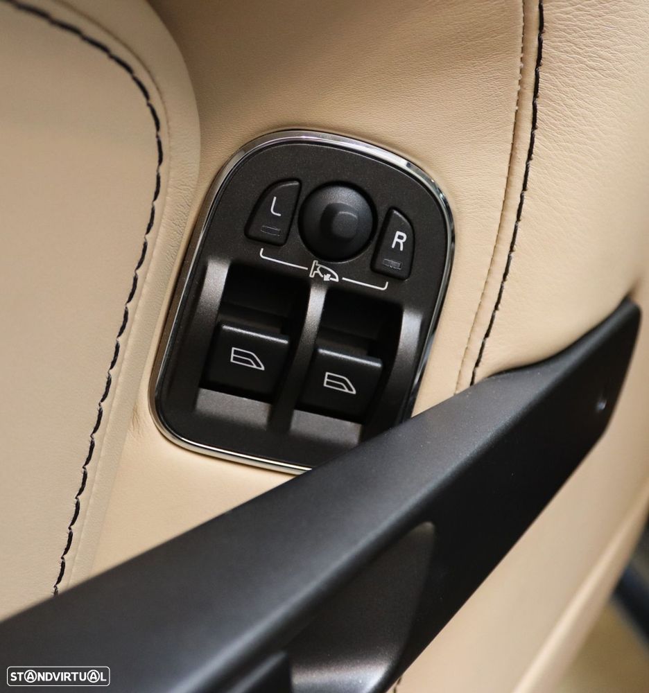 Aston Martin Vantage Coupe V8 Sportshift - 24