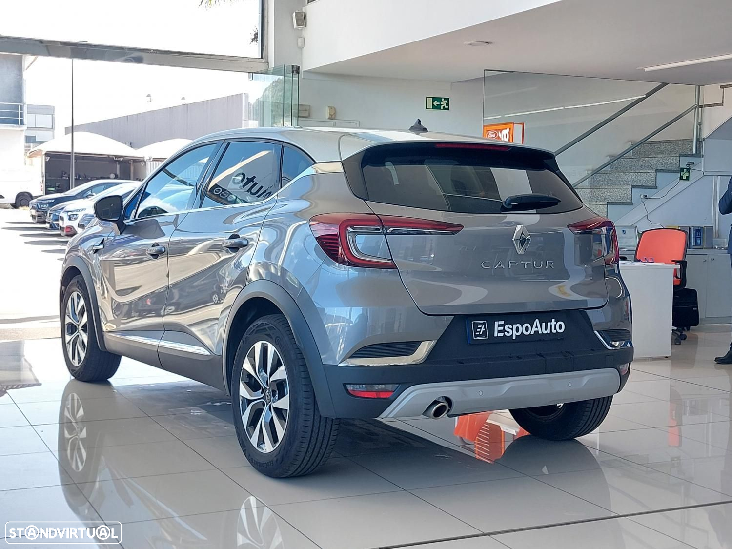 Renault Captur 1.3 TCe Exclusive - 3