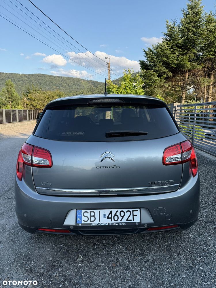 Mitsubishi ASX - 5
