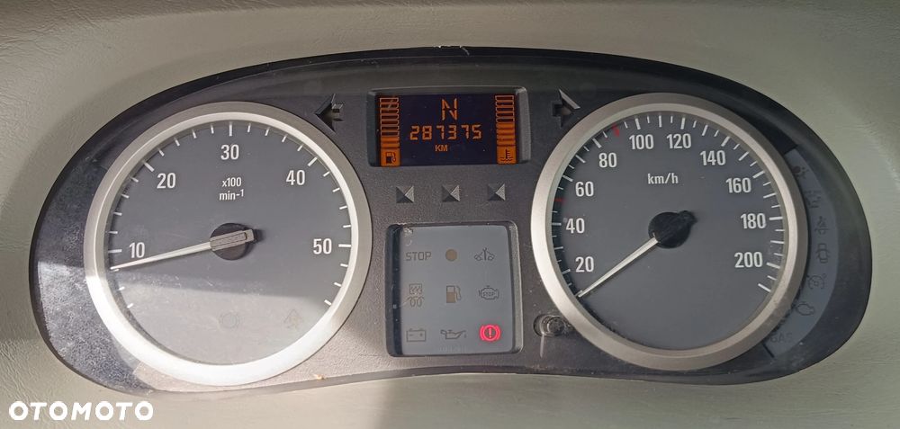 Opel VIVARO - 14