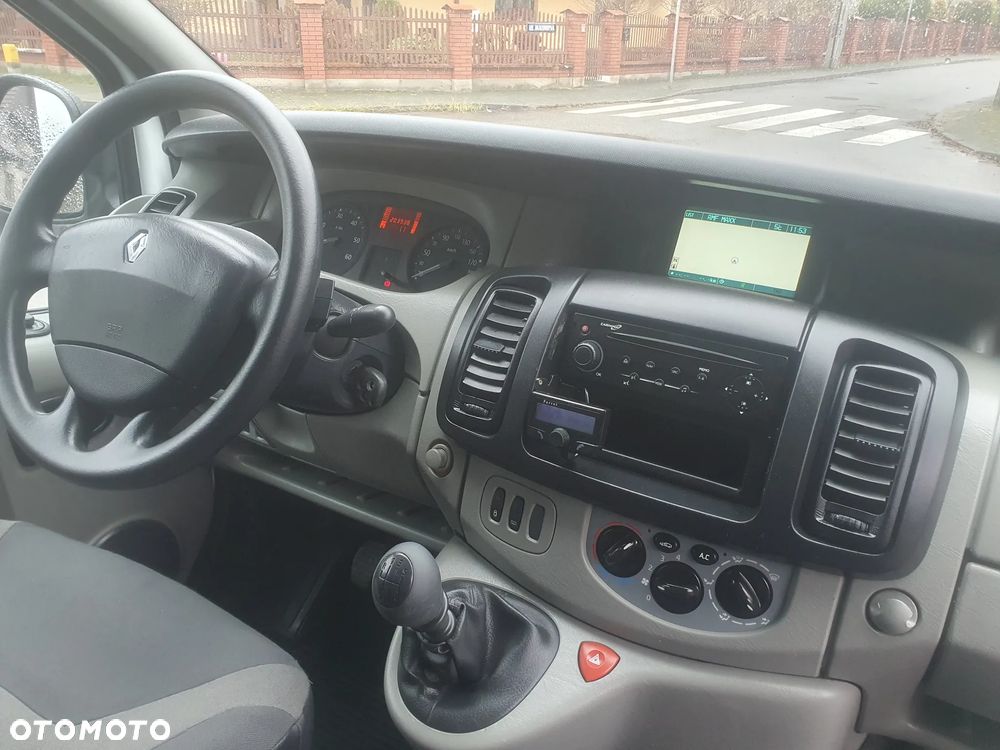 Renault TRAFIC - 16