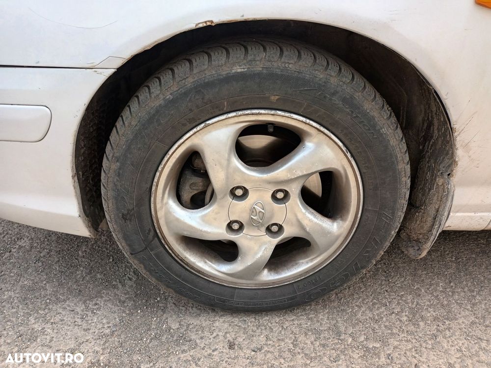 Dezmembrari  Hyundai ELANTRA (XD)  2000  > 2006 2.0 CRDi Motorina - 5