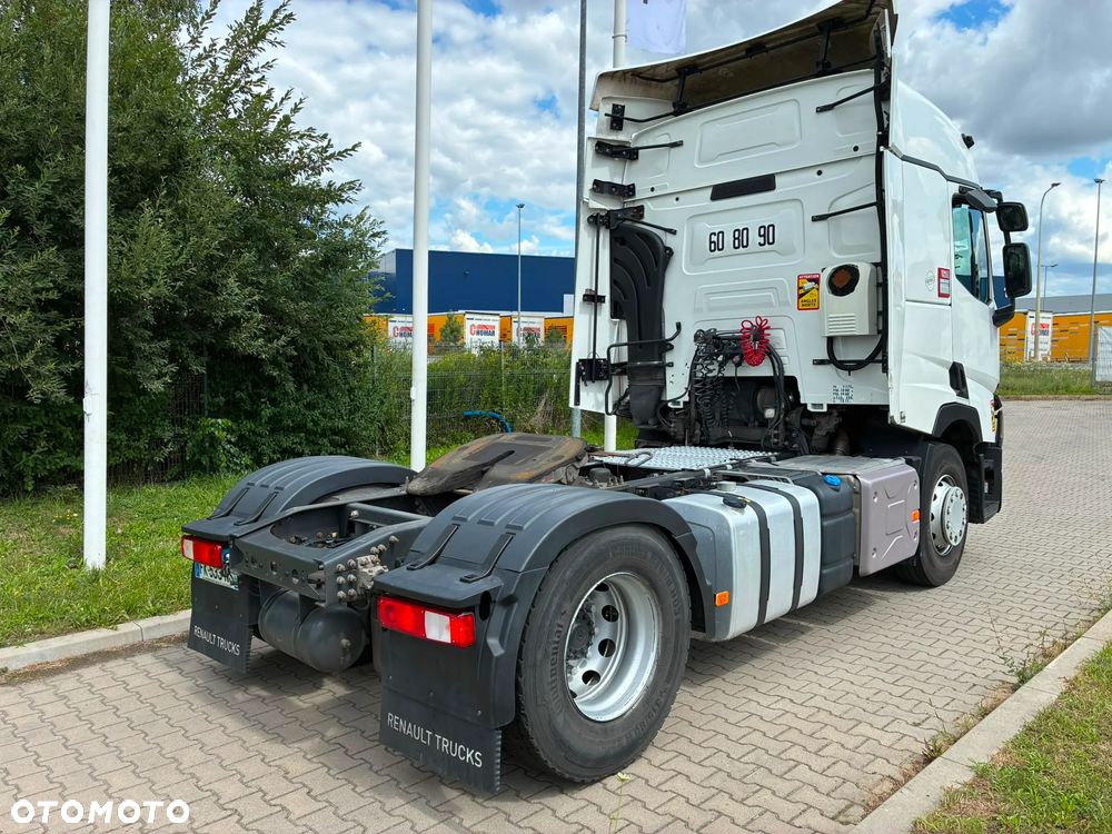 Renault T480 Sleeper Cab - 5