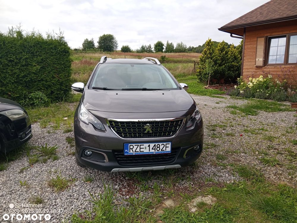 Peugeot 2008 1.2 Pure Tech Style - 6