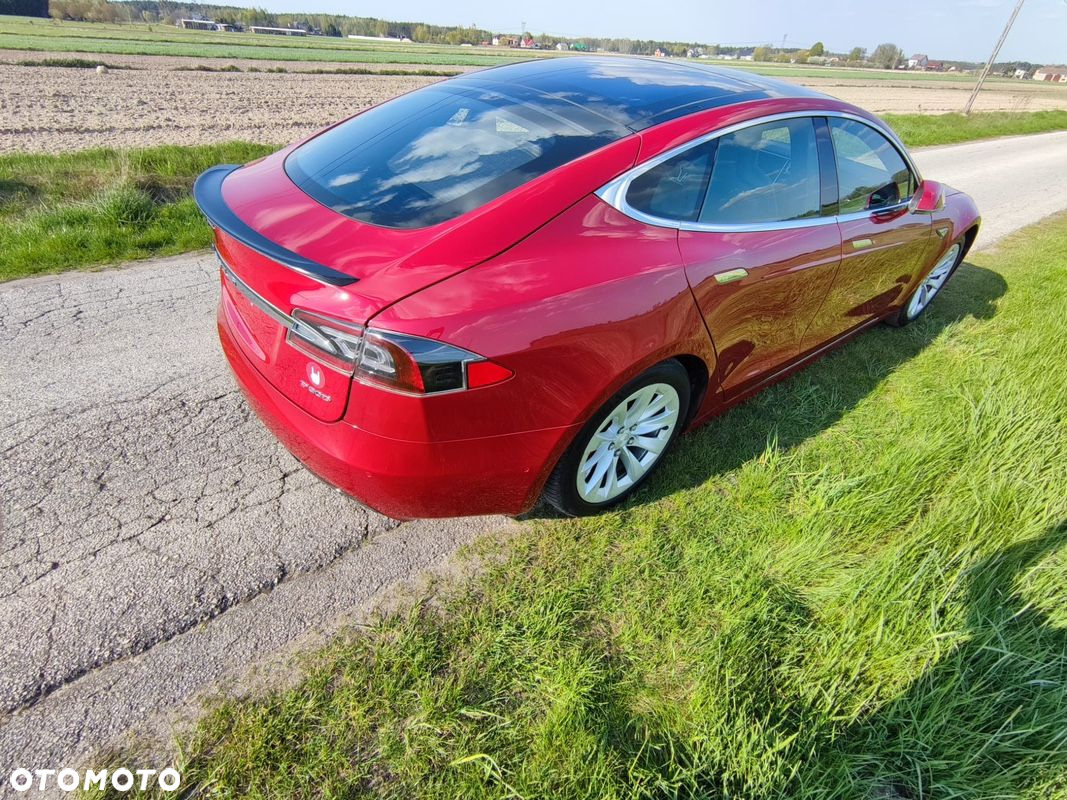 Tesla Model S Performance - 16