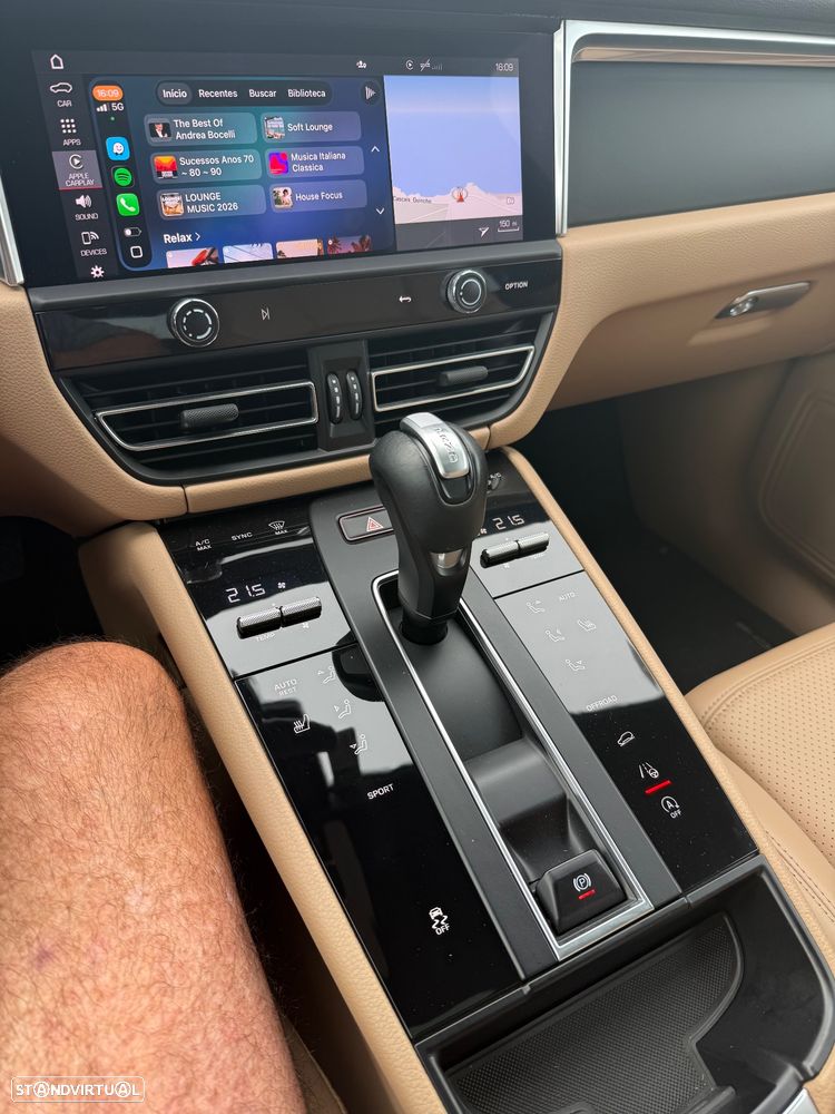 Porsche Macan - 4